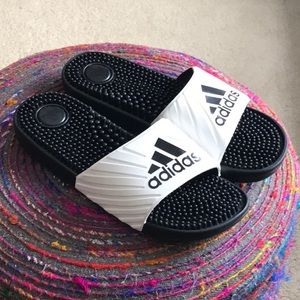 NWOTS Adidas Slides